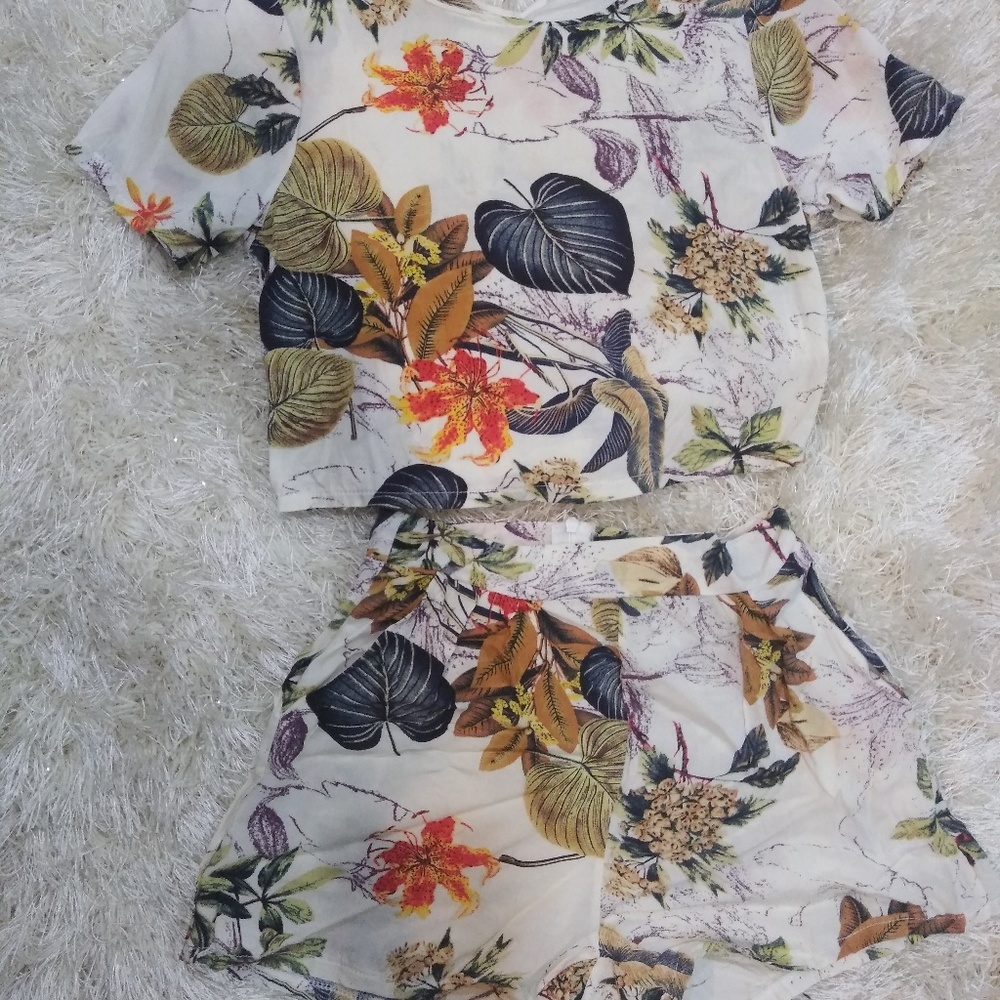 Two piece short set